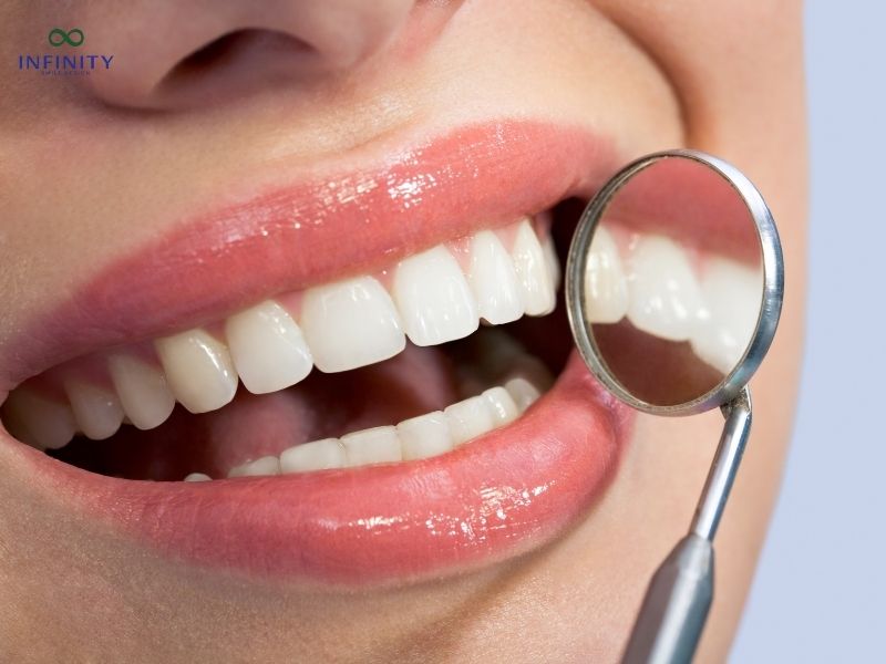 Các yếu tố ảnh hưởng đến thời gian phục hình răng sứ