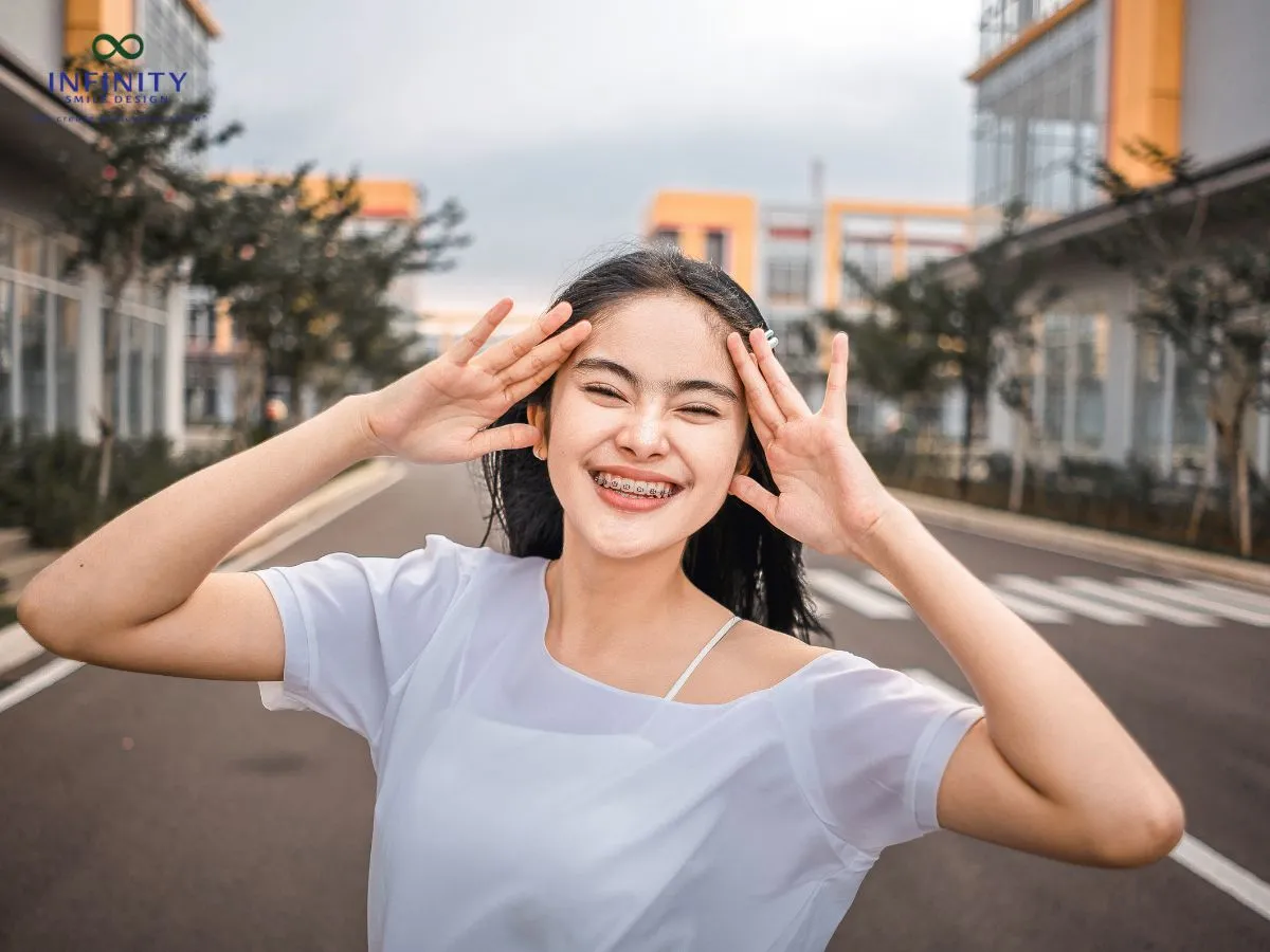 Cách phòng tránh răng chạy lại sau khi tháo niềng