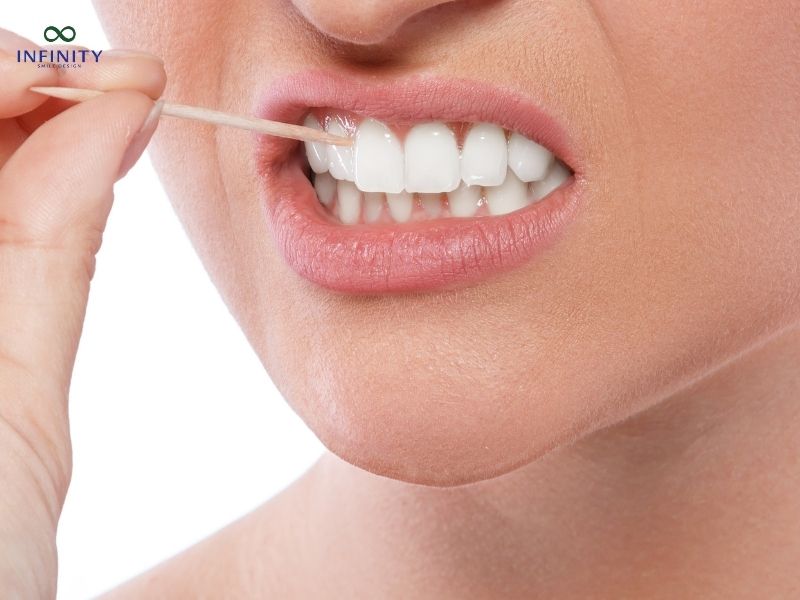 Chăm sóc răng miệng sau khi phục hình răng sứ cố định Chăm sóc răng miệng sau khi phục hình răng sứ cố định