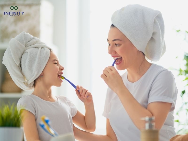 Chăm sóc răng miệng sau phục hình răng sứ
