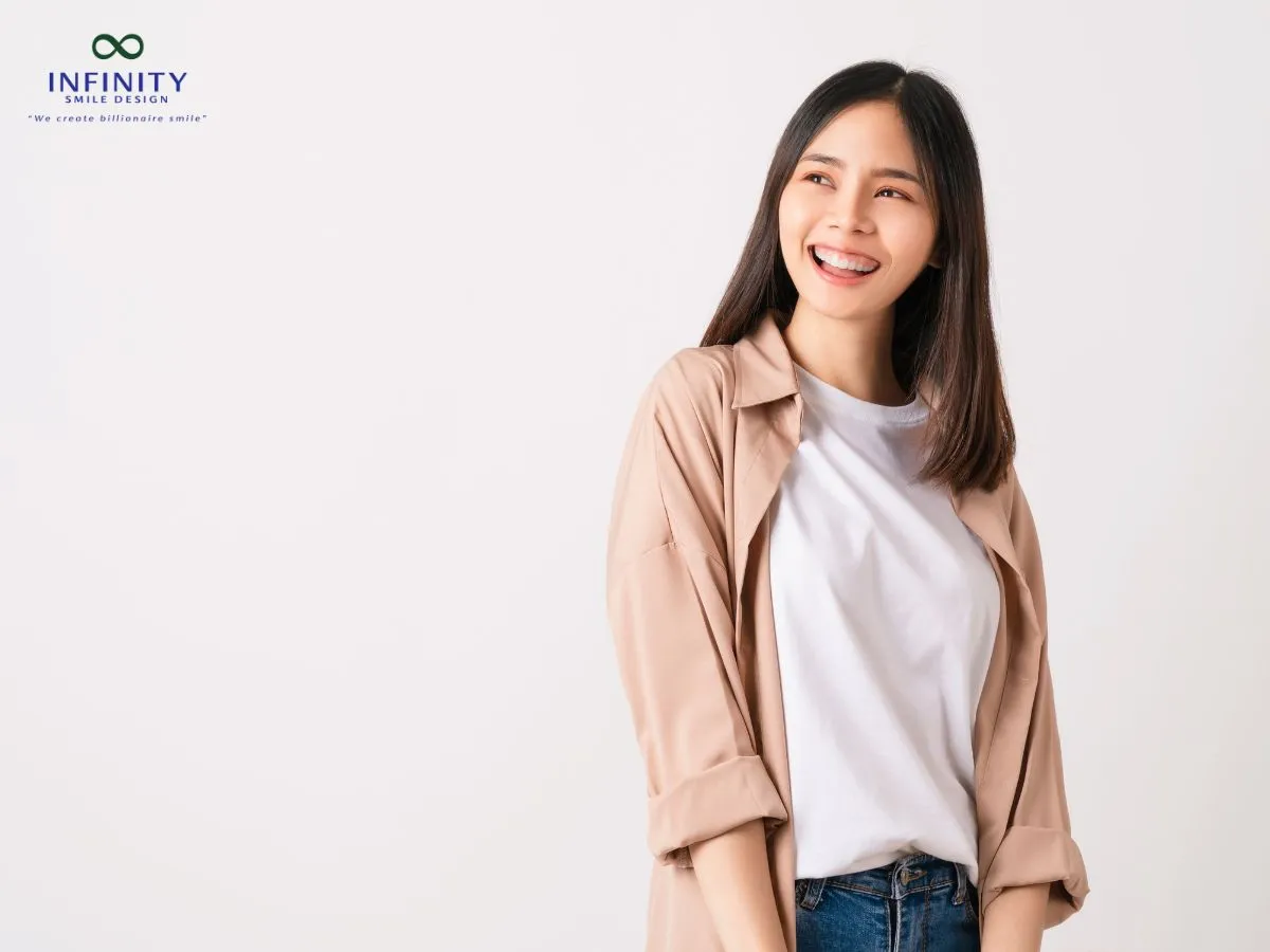 Cách phòng tránh tình trạng dây thun niềng răng bị vàng