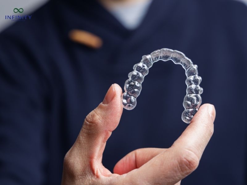 Tổng quan về niềng răng Zenyum và Invisalign